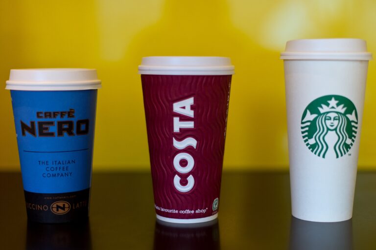 Some coffee chains also have their fancy nicknames for size (I’m looking at you, Starbucks!) coffee chains